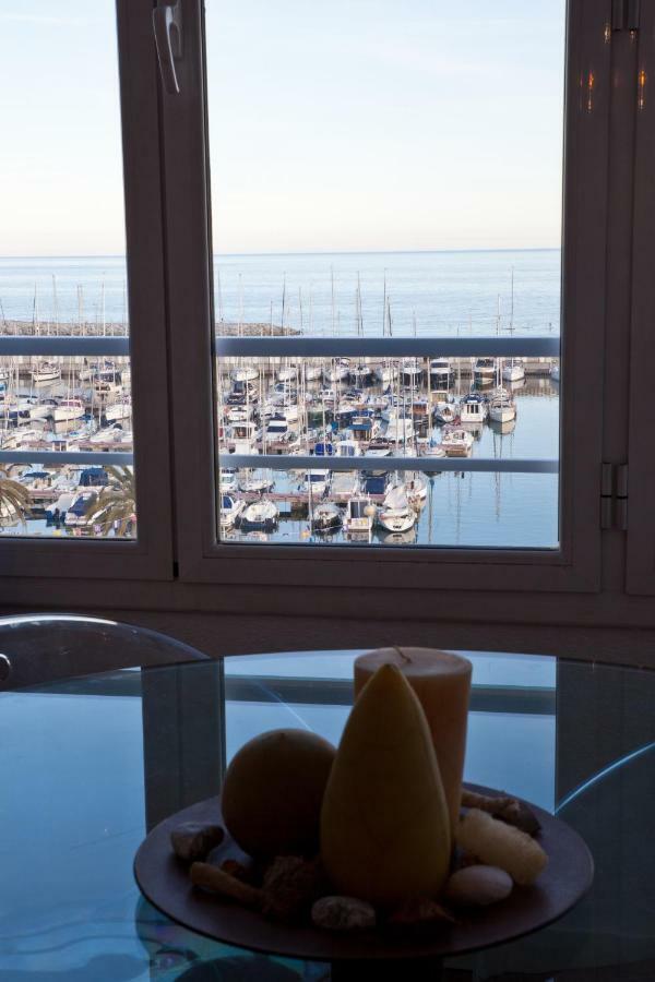 Candela'S Beach Port Masnou Exterior foto